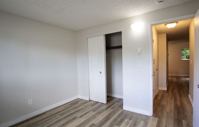 2 beds, 1 bath, $1,425, Unit 3932