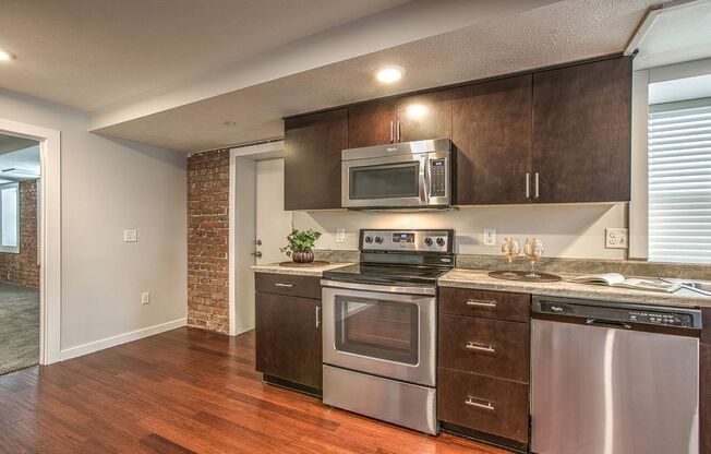 1 bed, 1 bath, 650 sqft, $1,395, Unit Unit 01B A1100