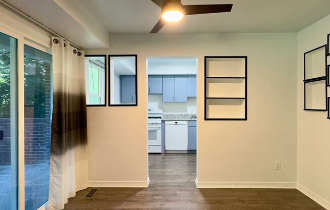Charming and Spacious One Bedroom in Homeland Southway!