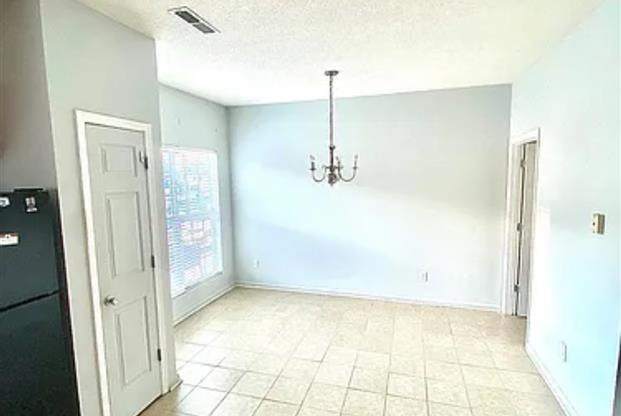 4554 PARKVIEW SQ