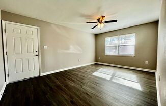 2 beds, 1.5 baths, $790, Unit Unit 3