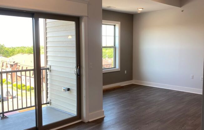 1 bed, 1 bath, 900 sqft, $2,250, Unit 0917