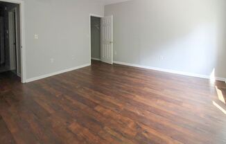 1300 Orren St NE #3
