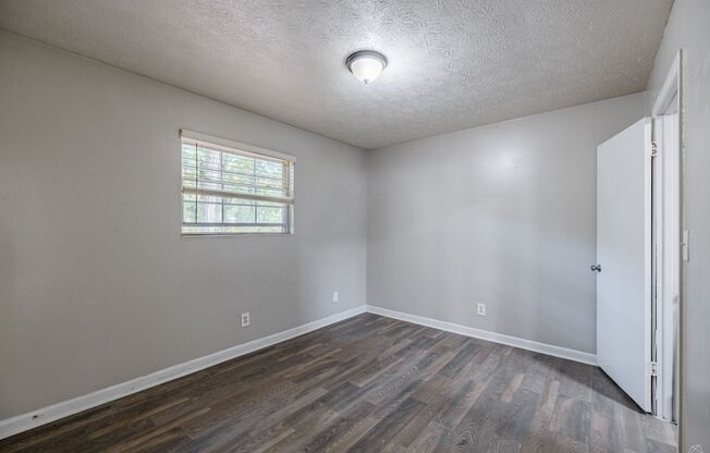 1 bed, 1 bath, 500 sqft, $995, Unit 77