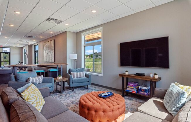 1 bed, 1 bath, 726 sqft, $995, Unit 210