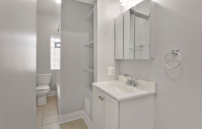 Studio, 1 bath, 282 sqft, $1,495, Unit 307