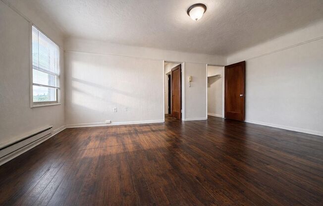 1 bed, 1 bath, 749 sqft, $1,695, Unit 0305