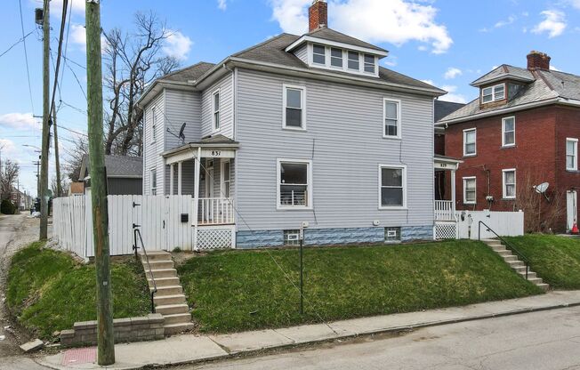 829-831 Studer Ave