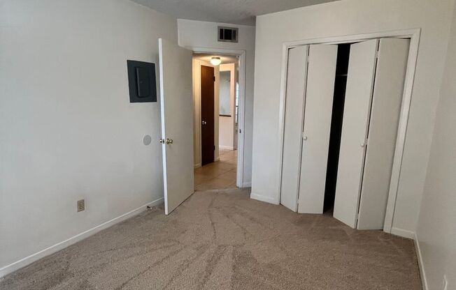 2 beds, 1 bath, $1,395