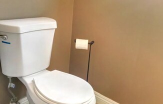 Beautifully updated house in Burbank Blvd is now available for rent