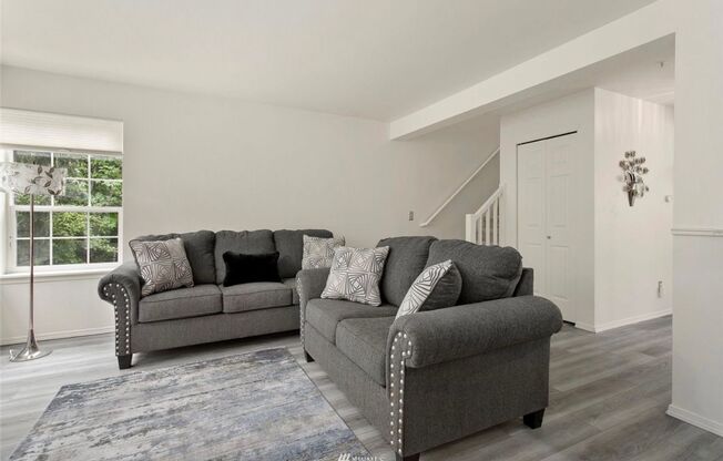 Federal Way Townhome Condo- 2 bedroom 2.5 bathroom, 1 car garage - Available NOW!