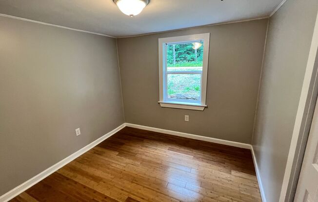 3 beds, 1 bath, $3,000