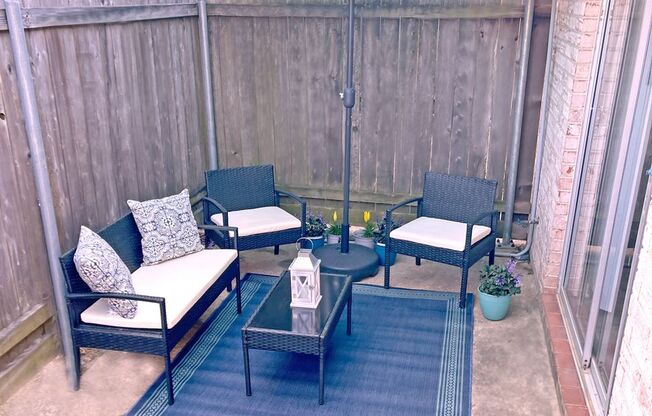 1 bed, 1 bath, 640 sqft, $925, Unit 2335-01