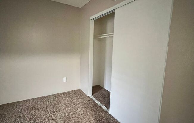 2 beds, 1.5 baths, 1,014 sqft, $1,925, Unit 21