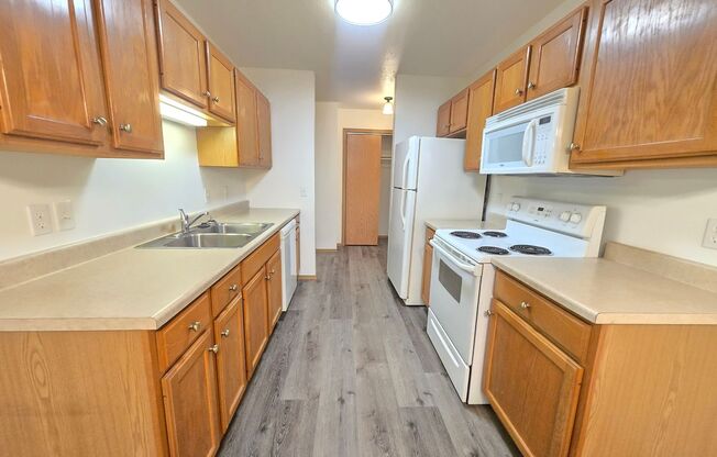 3225 S Sycamore