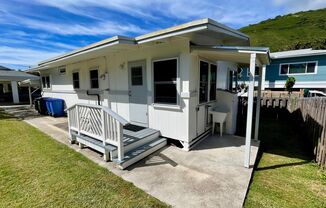 Charming Home in Manoa (3/1.5/2) Available NOW