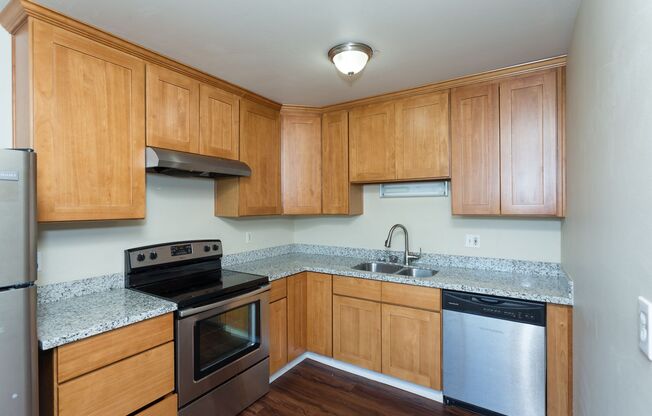 2 beds, 1 bath, 800 sqft, $1,595, Unit Unit 6