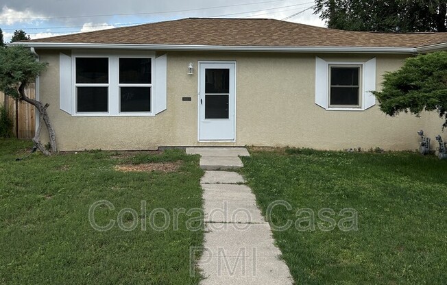 2 beds, 1 bath, 816 sqft, $1,350