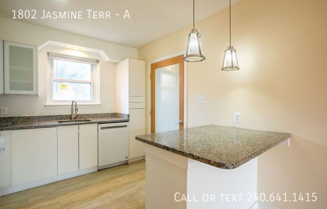 1802 JASMINE TER