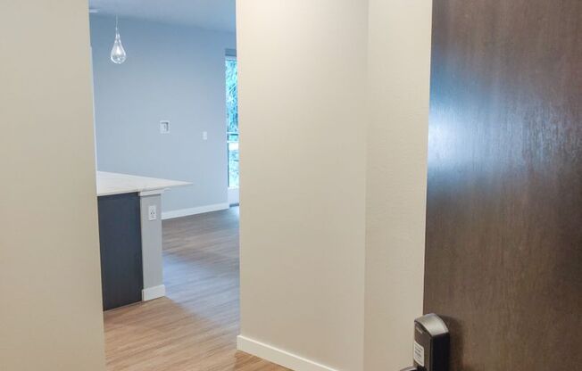 1 bed, 1 bath, 643 sqft, $2,395, Unit 306