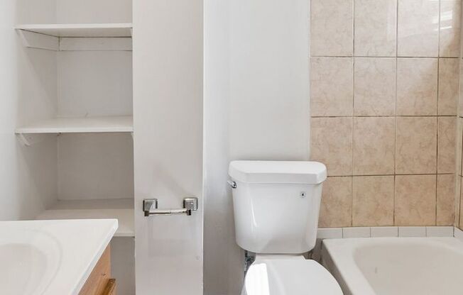1 bed, 1 bath, 550 sqft, $1,090, Unit A5