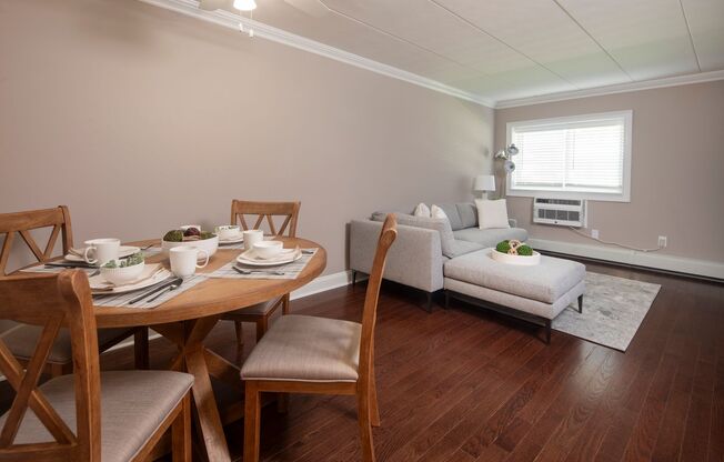 1 bed, 1 bath, 590 sqft, $2,170