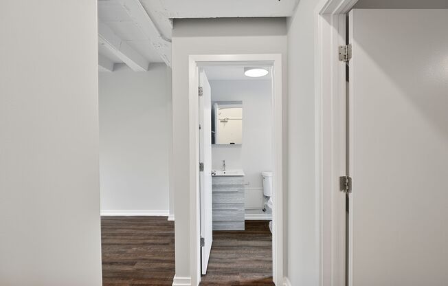 1 bed, 1 bath, 403 sqft, $1,895, Unit 302