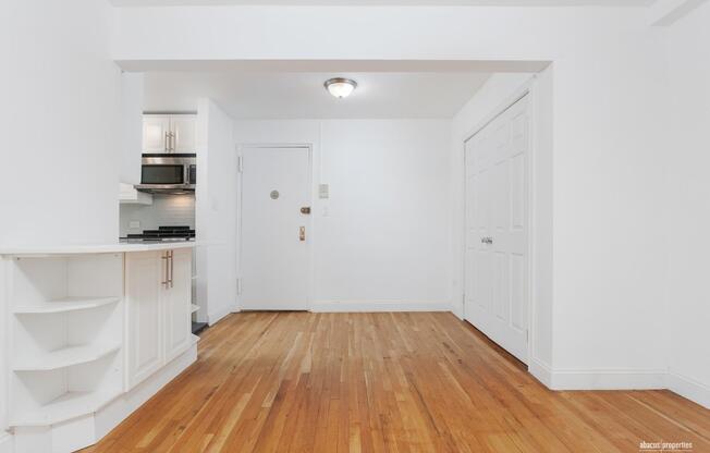 800 CORTELYOU RD