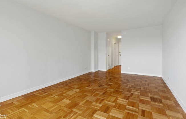 Studio, 1 bath, $3,700, Unit 16B