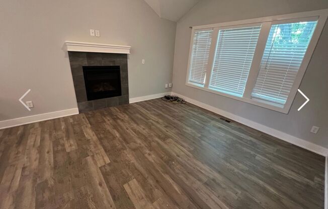 COMING SOON! Beautiful Home in Raytown!
