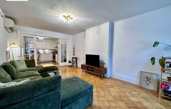 22 LINDEN ST