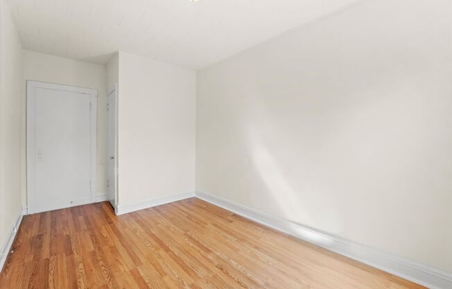 Studio, 1 bath, 410 sqft, $1,295, Unit 304
