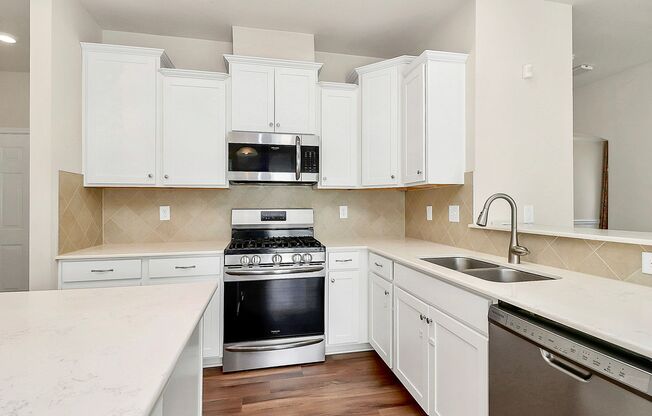 4 beds, 2.5 baths, $2,795