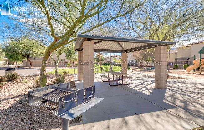 4 beds, 2.5 baths, 1,991 sqft, $2,250