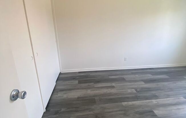 2 beds, 1 bath, 764 sqft, $1,995, Unit Unit 10