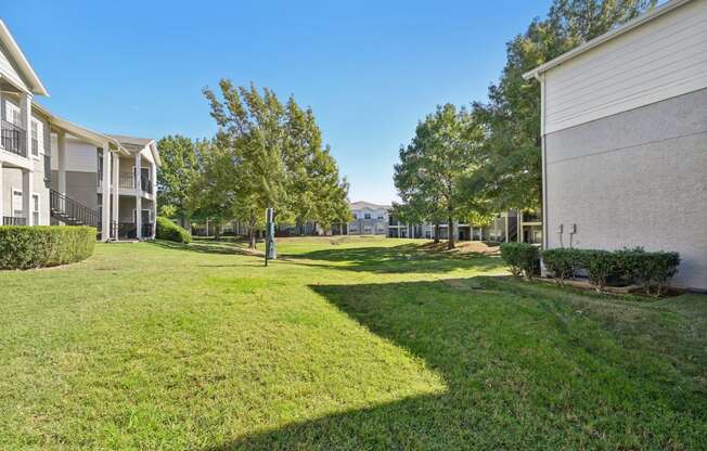 the preserve at ballantyne commons yard and apartment buildings