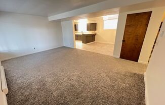 3 beds, 1 bath, 1,900 sqft, $1,695, Unit 534