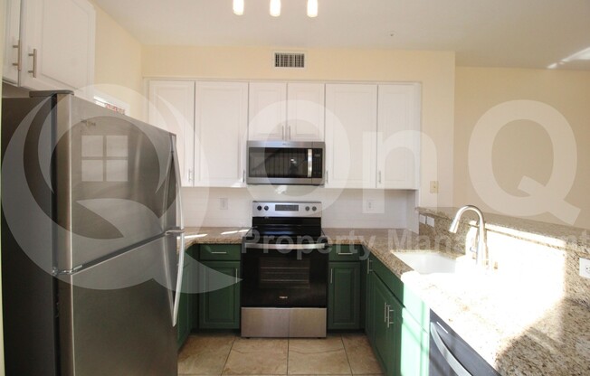 4049 E WINDSOR DR