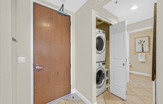 1 bed, 1 bath, $2,499