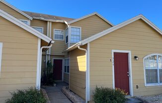 3bed/2bath townhouse close to Disney includes utility (restrictions apply)