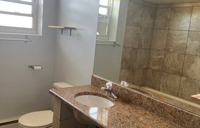 1360 70 N 1 AVE