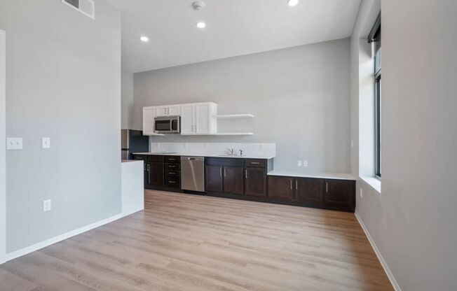 Studio, 1 bath, 390 sqft, $1,025, Unit 1226