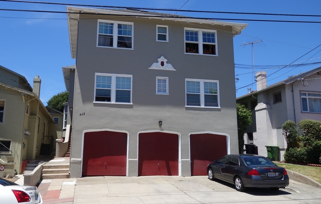 445 Athol