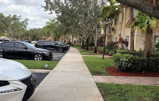 2677 SW 83RD TER #102 MIRAMAR, FL 33025