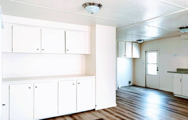 2 beds, 2 baths, 800 sqft, $3,299, Unit 36