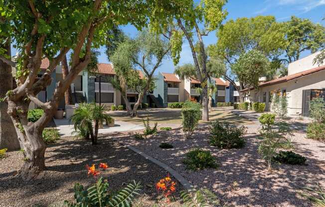 Oakridge Apartments - Beautiful Exterior Grounds