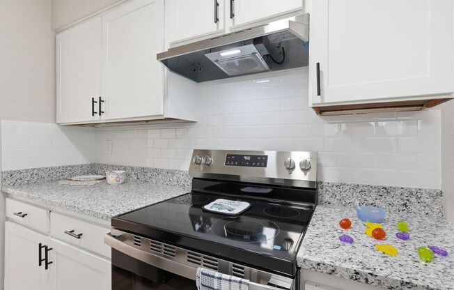 3 beds, 2 baths, 1,100 sqft, $1,495, Unit 251