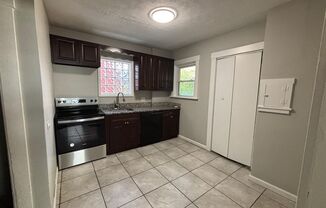 3 beds, 1 bath, $1,395