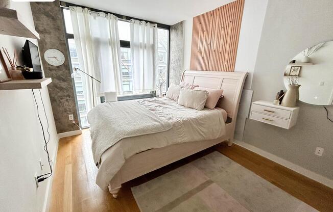 1 bed, 1 bath, $5,250, Unit 1_402