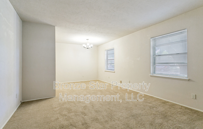 1429 WHITEHALL DR